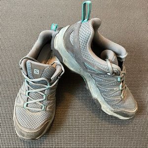 Salomon Womans Hiking Shoe